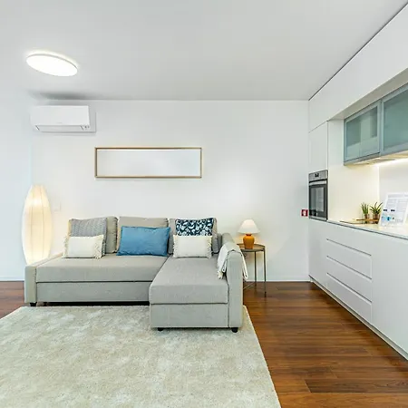Apartment Bombarda Iii By Innkeeper *